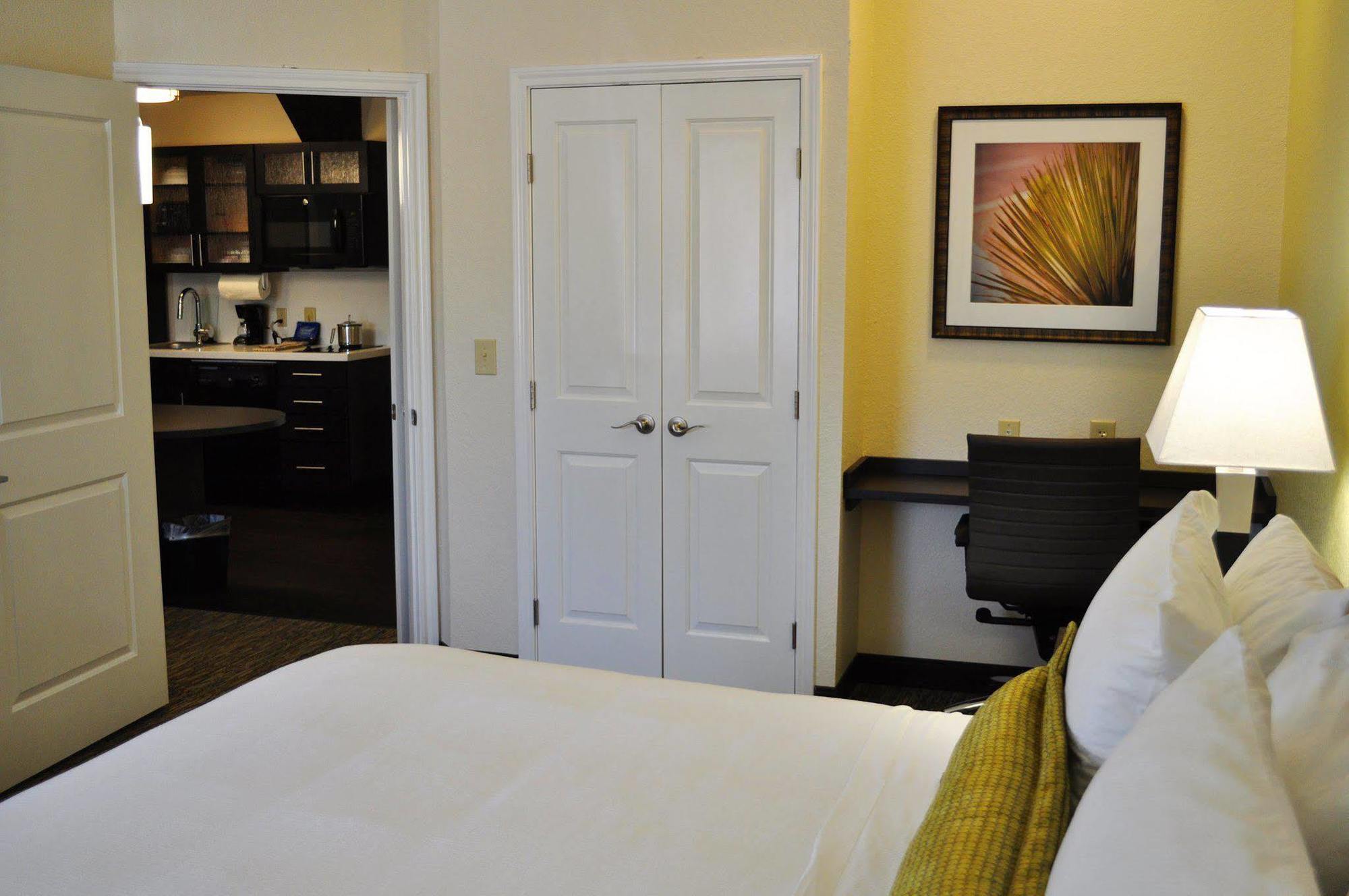 Candlewood Suites Bay City By Ihg Zewnętrze zdjęcie
