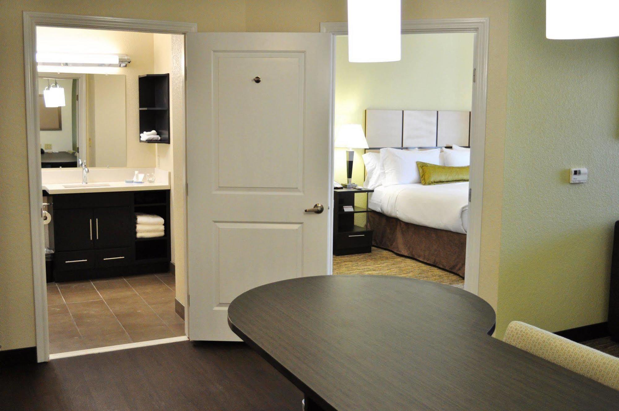 Candlewood Suites Bay City By Ihg Zewnętrze zdjęcie