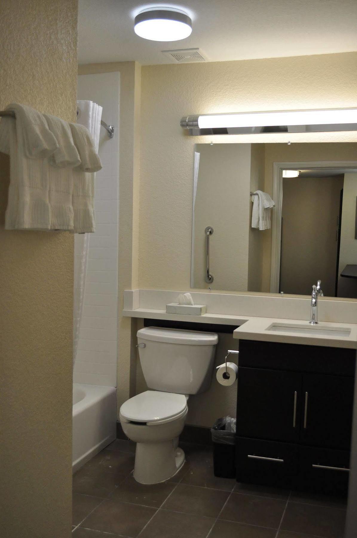 Candlewood Suites Bay City By Ihg Zewnętrze zdjęcie